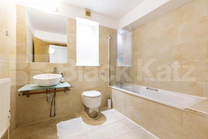 Sandwiched between Haggerston & Hoxton is this impressive 1 bedroom property    Ability View - Kingsland Road, Haggerston